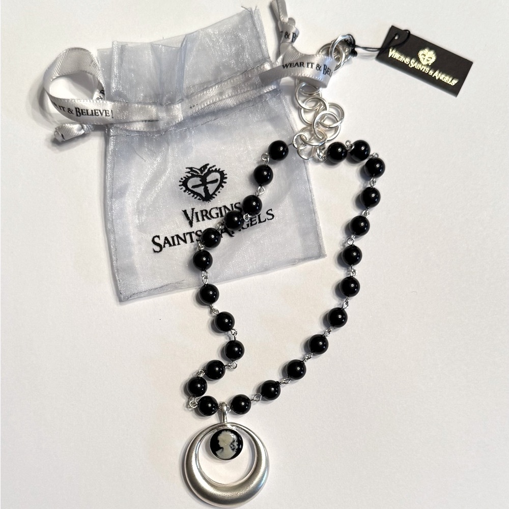 Virgins Saints & Angels La Senora Cameo Medallion | Black Pearl Choker Silver